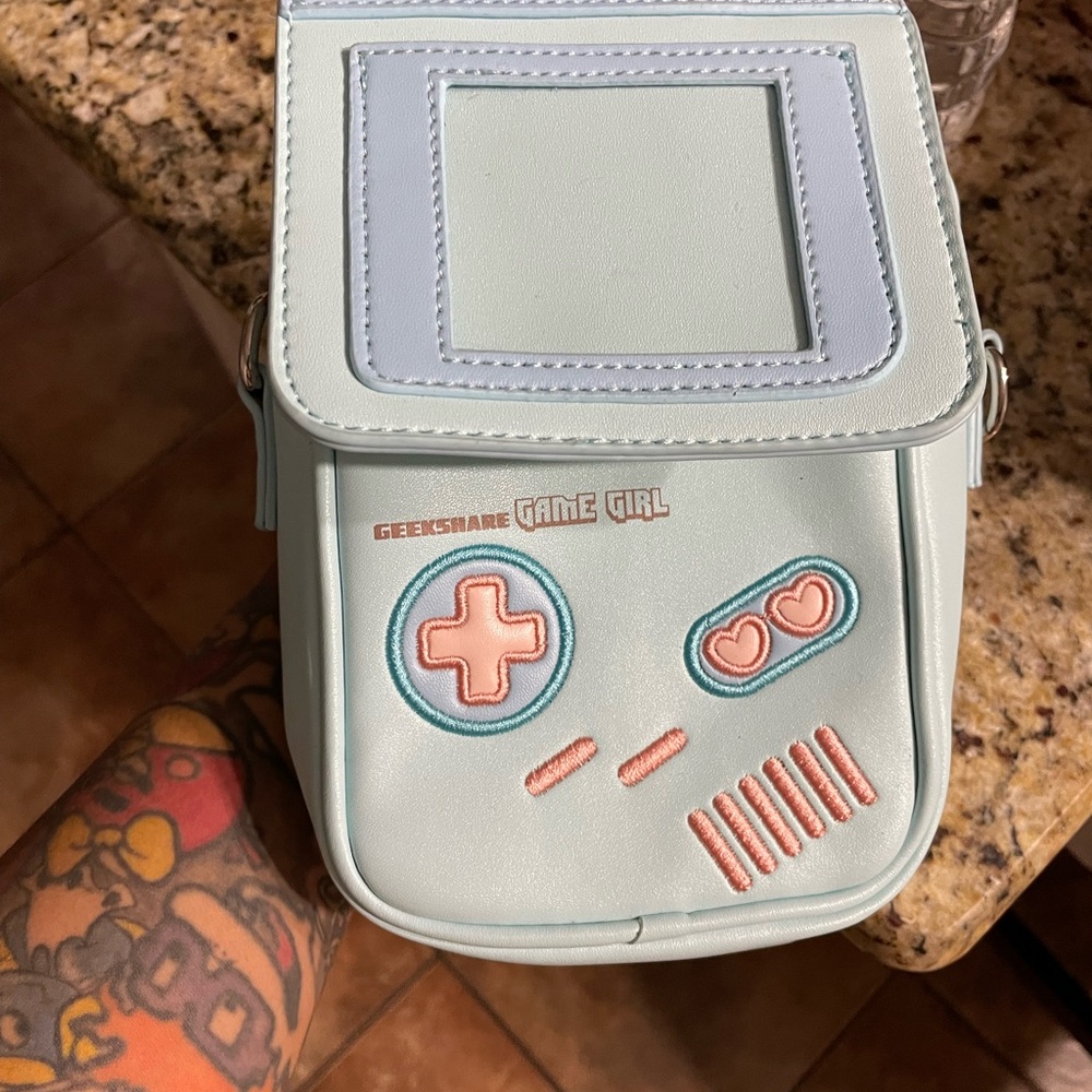 Game Girl Console Bag - Light Blue